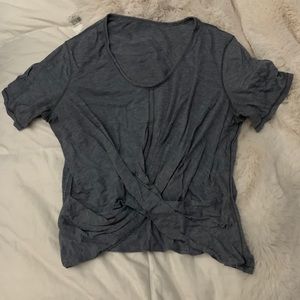 Lululemon tee